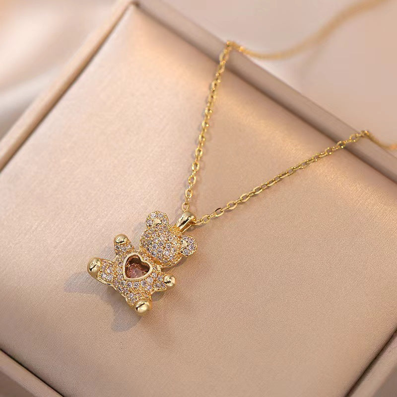 Collar con dije de osito Love en cristal